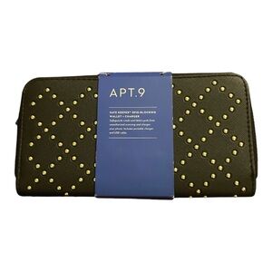 APT. 9 NWT clutch Safe Keeper RFID-Blocking Travel Wallet see note
